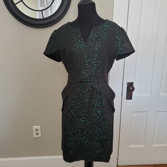 Dress - Picture 1 of 3